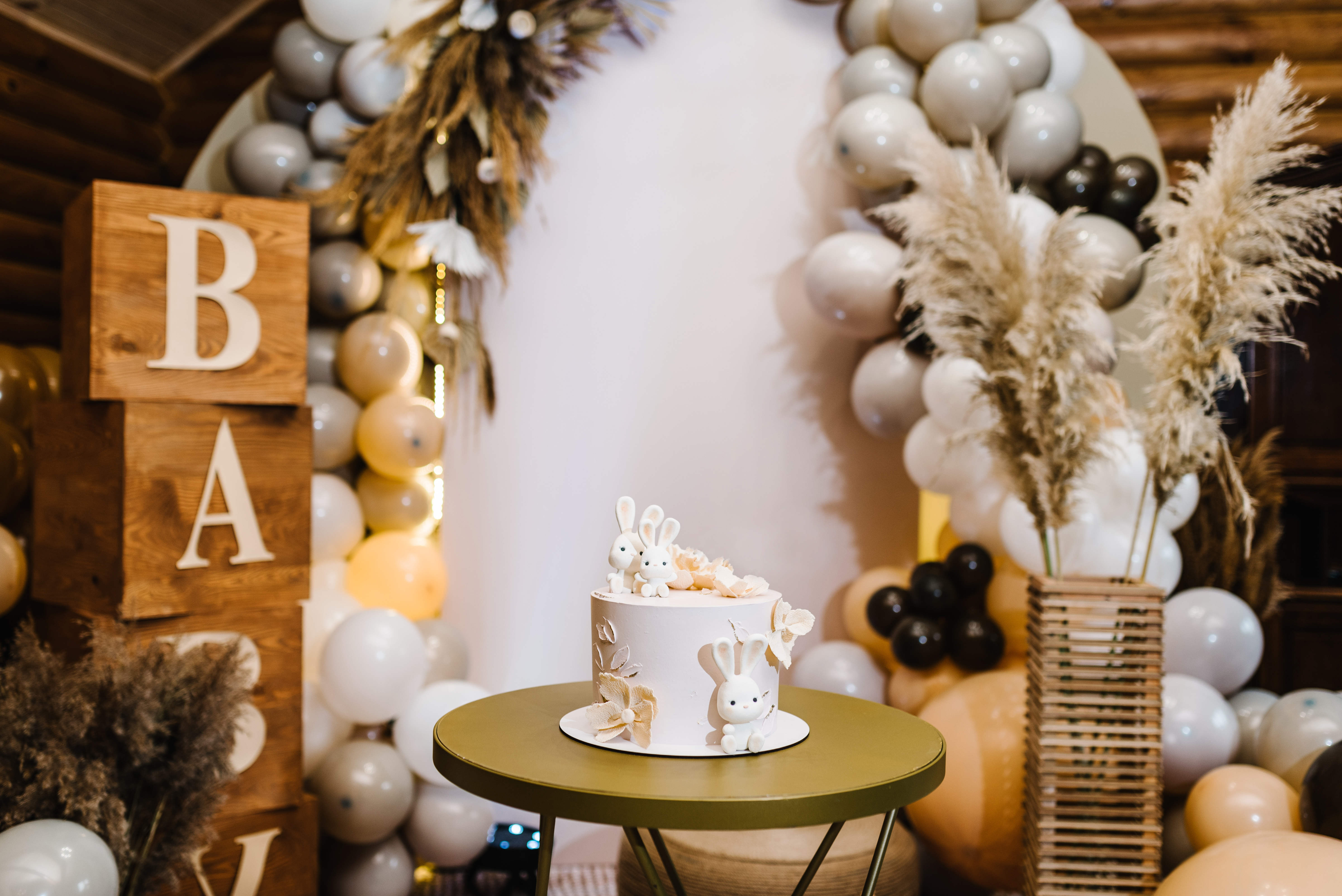 Šta je baby shower i koje su najbolje ideje za baby shower